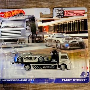 2022 HOT WHEELS PREMIUM TEAM TRANSPORT '16 MERCEDES-AMG GT3 FLEET STREET